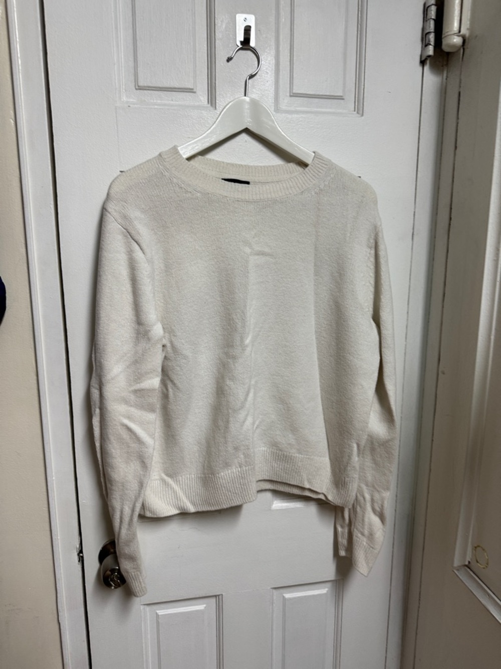 GAP Cream Crewneck Sweater